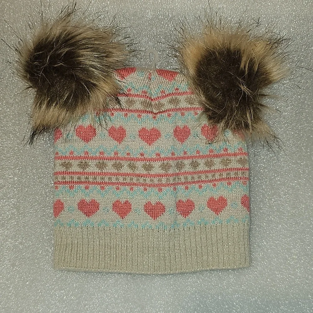 Toby and Me Girl 12-24 Months Heart Patterned Beanie w/Faux Fur Pom Poms Used